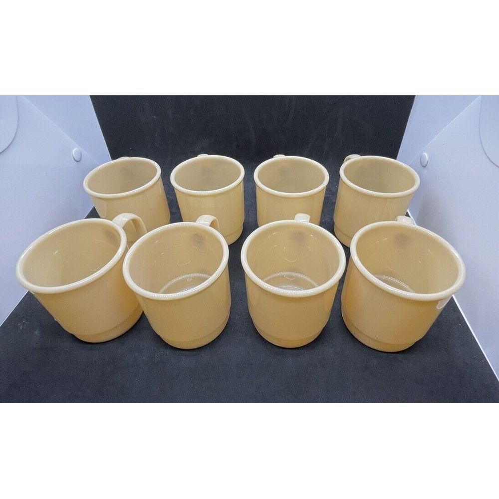 Cambro 6oz Plastic Beige Coffee Mugs Huntington Beach‎ CA USA Set of 8